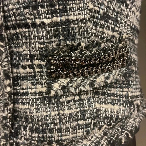 J Crew Womens Black
Textured Embellished Fringe
Beaded Long Sleeve Jacket - Picture 11 of 13